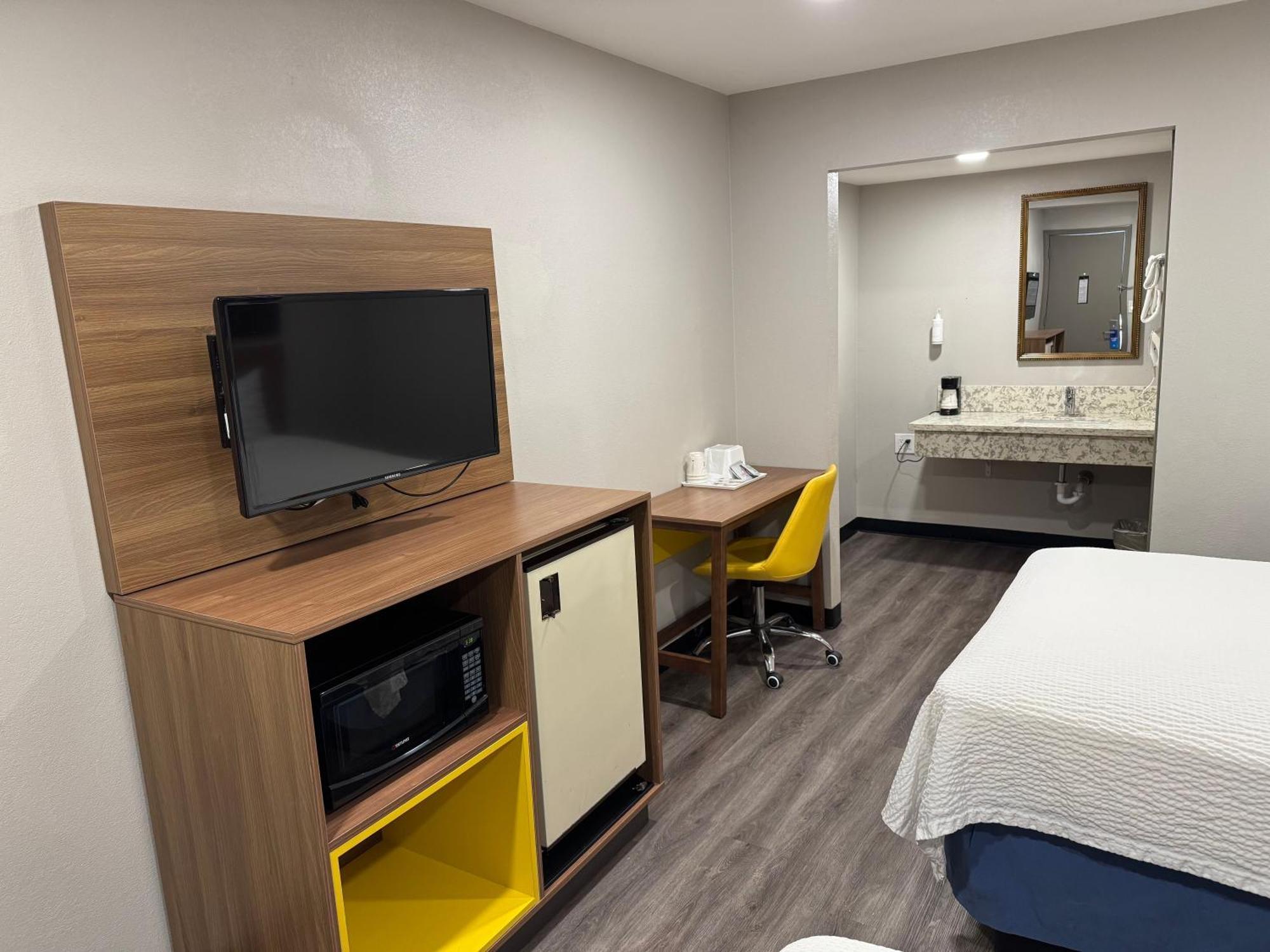 Days Inn By Wyndham Barstow Exterior photo
